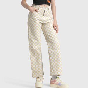 Emma Mulholland on Holiday Vacation Pants